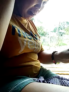 jienrrr online show from October 5, 2025, 2:10 am