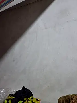 yoowwmr online show from November 12, 2025, 1:55 pm