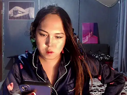 Snapshot of urtranspinay chatting on February 5, 2026, 12:21 pm urtranspinay online show from February 5, 2026, 12:21 pm