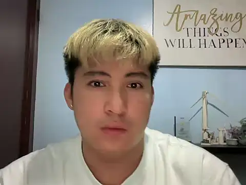 lovely jay online show from May 28, 2026, 2:20 am