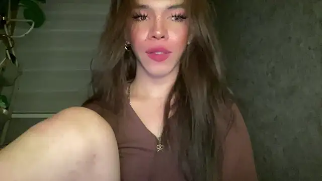 Snapshot of Misselliefayexxx chatting on November 26, 2025, 10:05 am Misselliefayexxx online show from November 26, 2025, 10:05 am