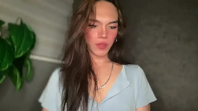 Snapshot of Misselliefayexxx chatting on December 15, 2025, 12:53 pm Misselliefayexxx online show from December 15, 2025, 12:53 pm