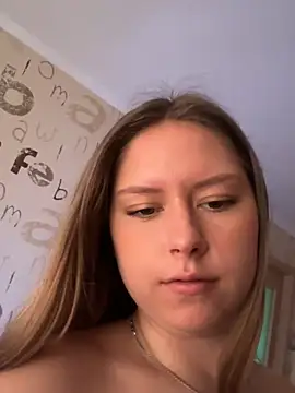 Tomyris yuki online show from March 16, 2026, 1:04 pm