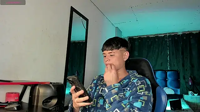 Jostin18 online show from April 17, 2026, 4:48 am