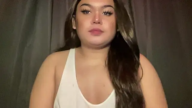 RedHead Thalia online show from February 25, 2026, 9:57 pm