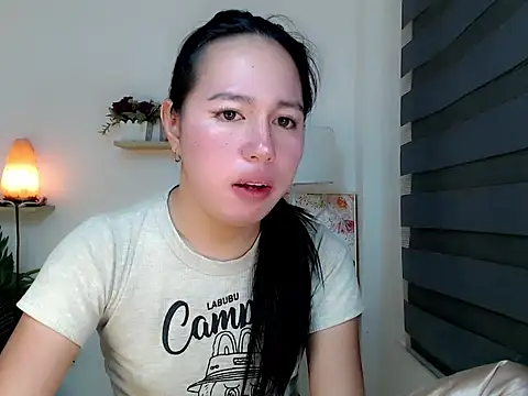 kimbratx online show from March 12, 2026, 10:16 pm