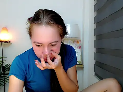 kimbratx online show from March 19, 2026, 10:25 pm