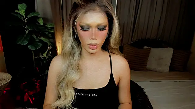 Candicebloom online show from April 4, 2026, 11:02 pm