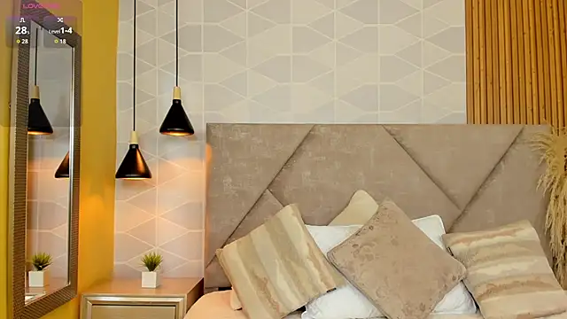 Jade Whisper online show from December 23, 2025, 1:58 am