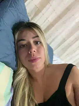 Snapshot of brend_A333 chatting on February 8, 2026, 8:34 pm brend A333 online show from February 8, 2026, 8:34 pm