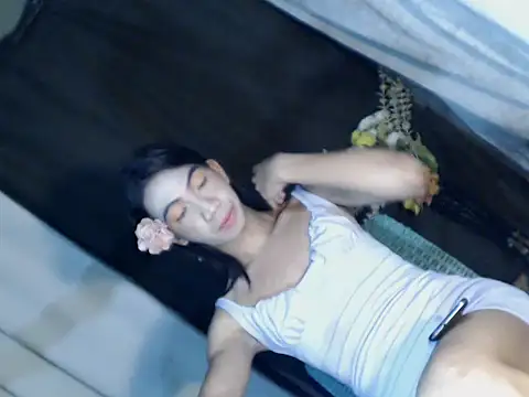 xyourdreamtrans online show from September 16, 2025, 11:22 am