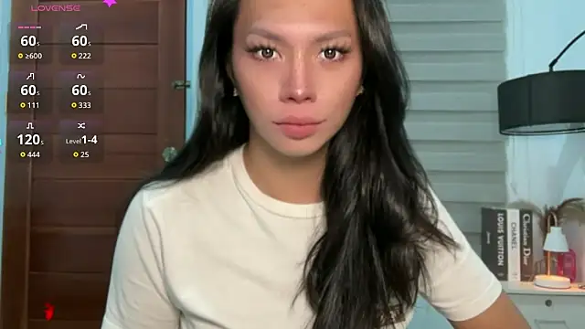 Snapshot of Demi_Maddison chatting on March 13, 2026, 2:01 pm Demi Maddison online show from March 13, 2026, 2:01 pm