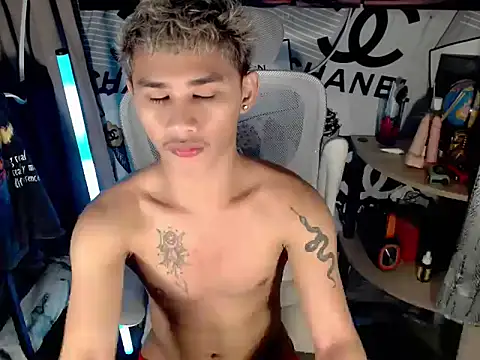 Snapshot of asianhardcock25 chatting on April 14, 2026, 6:58 pm asianhardcock25 online show from April 14, 2026, 6:58 pm