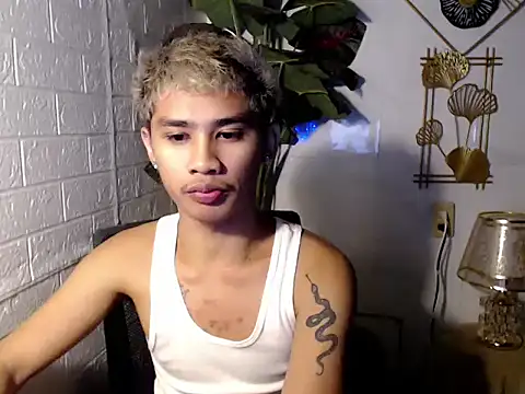 Snapshot of asianhardcock25 chatting on April 20, 2026, 3:48 pm asianhardcock25 online show from April 20, 2026, 3:48 pm