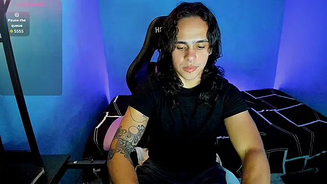 Maximiliano scoott   online show from September 17, 2025, 3:41 am