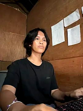 Snapshot of My_sweet_ladyboy chatting on October 2, 2025, 7:10 pm My sweet ladyboy online show from October 2, 2025, 7:10 pm