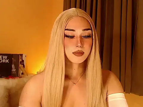 Snapshot of magnificent_kitana chatting on September 25, 2025, 12:31 pm magnificent kitana online show from September 25, 2025, 12:31 pm