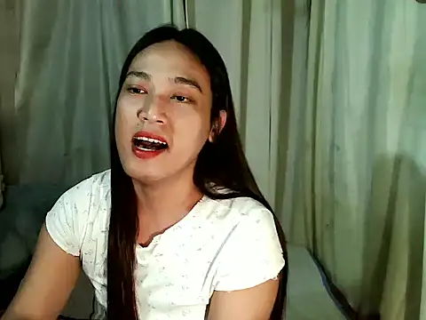 Snapshot of beatiful_lust chatting on October 22, 2025, 2:23 am beatiful lust online show from October 22, 2025, 2:23 am