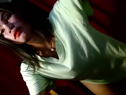 Snapshot of urhotty_megss chatting on February 8, 2026, 6:33 pm urhotty megss online show from February 8, 2026, 6:33 pm