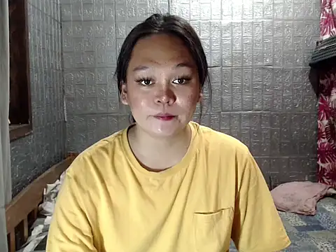 Snapshot of BunnyChain_ chatting on September 21, 2025, 12:01 am BunnyChain  online show from September 21, 2025, 12:01 am