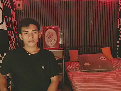 urhot chany online show from April 11, 2026, 5:28 pm