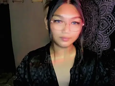 Lou heart online show from May 10, 2026, 5:18 pm
