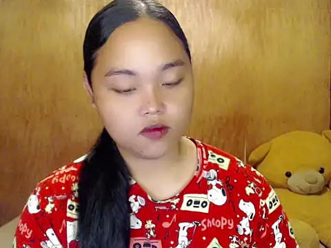 Snapshot of _Lylia chatting on October 16, 2025, 11:50 pm  Lylia online show from October 16, 2025, 11:50 pm