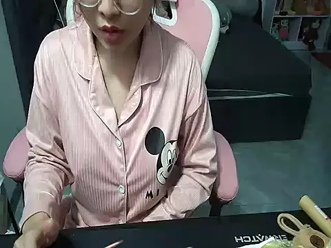 Ori-Yannie online show from December 20, 2025, 7:26 am