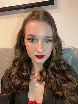 AdelinaEmber online show from September 18, 2025, 7:54 am