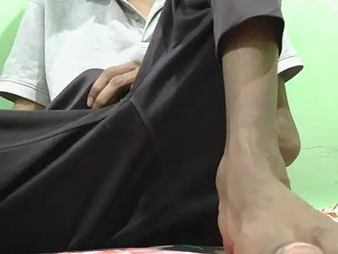 rockyy23boy online show from September 11, 2025, 12:16 pm