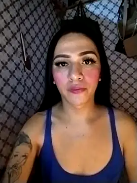 enoria1992 online show from April 18, 2026, 1:15 pm