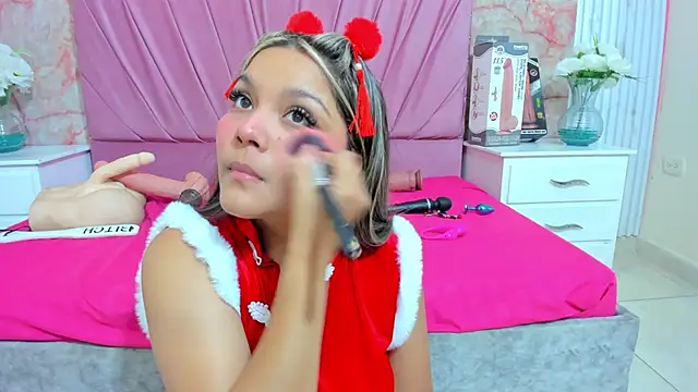 Wonderkloe  online show from December 22, 2025, 4:48 pm