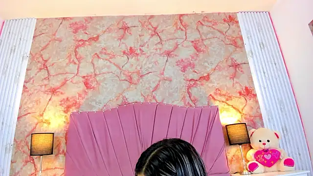 Wonderkloe  online show from March 28, 2026, 2:55 am