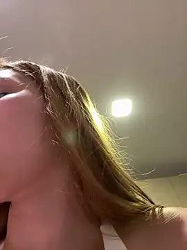 Nikii   online show from March 22, 2026, 4:05 am