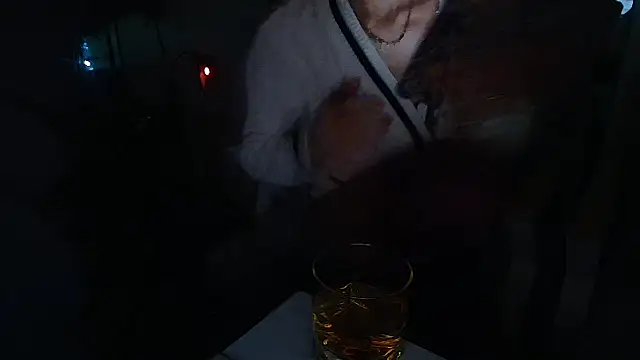 FenaLady online show from February 11, 2026, 10:04 pm