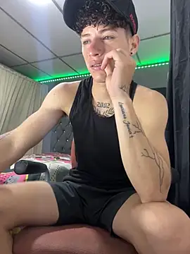 MattiaAGT online show from October 25, 2025, 12:29 am