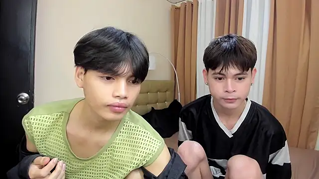 Snapshot of hotfreshdior chatting on October 6, 2025, 8:17 pm hotfreshdior online show from October 6, 2025, 8:17 pm