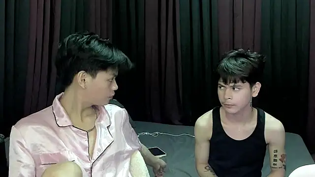 Snapshot of hotfreshdior chatting on December 1, 2025, 4:23 pm hotfreshdior online show from December 1, 2025, 4:23 pm