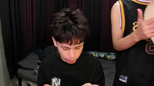 Snapshot of hotfreshdior chatting on February 8, 2026, 1:36 pm hotfreshdior online show from February 8, 2026, 1:36 pm