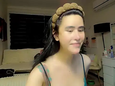 XhotcockcumXts online show from May 10, 2026, 1:44 am