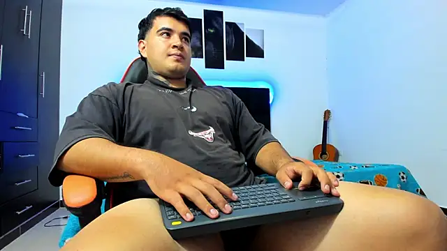 thiago  cp01 online show from March 20, 2026, 4:17 am