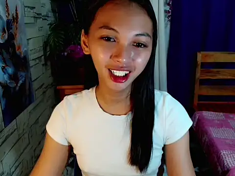 Snapshot of Simi_Ipit chatting on July 15, 2026, 1:05 pm Simi Ipit online show from July 15, 2026, 1:05 pm