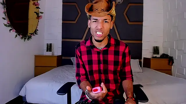 Thiagoferreti online show from November 26, 2025, 7:37 pm