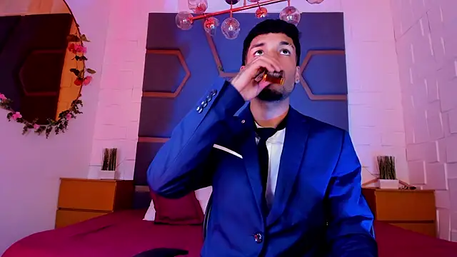 Thiagoferreti online show from December 4, 2025, 8:06 pm