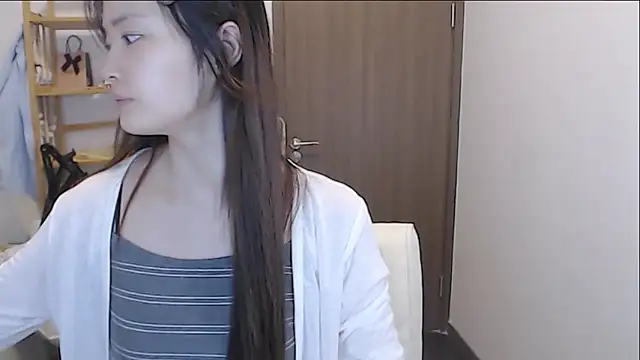 Mimi-cnbaby online show from June 2, 2026, 2:08 pm
