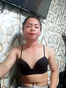 Menxie18 online show from May 7, 2026, 10:20 am