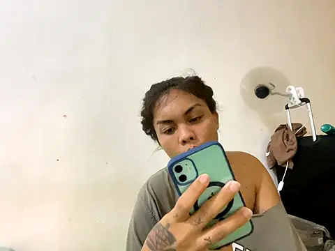 keylalush online show from October 20, 2025, 12:05 pm