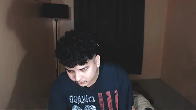 Snapshot of Prince_Killian chatting on November 17, 2025, 1:11 am Prince Killian online show from November 17, 2025, 1:11 am