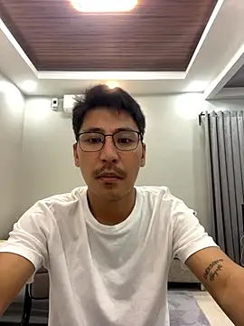 hot derfs27 online show from January 13, 2026, 11:48 am