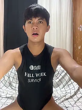 ursweet jemes online show from November 17, 2025, 6:52 am